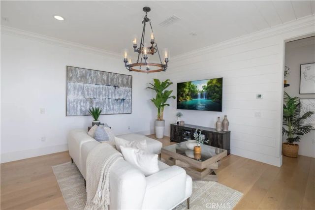 18806 Winnwood, Santa Ana, CA 92705