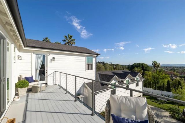 18806 Winnwood, Santa Ana, CA 92705