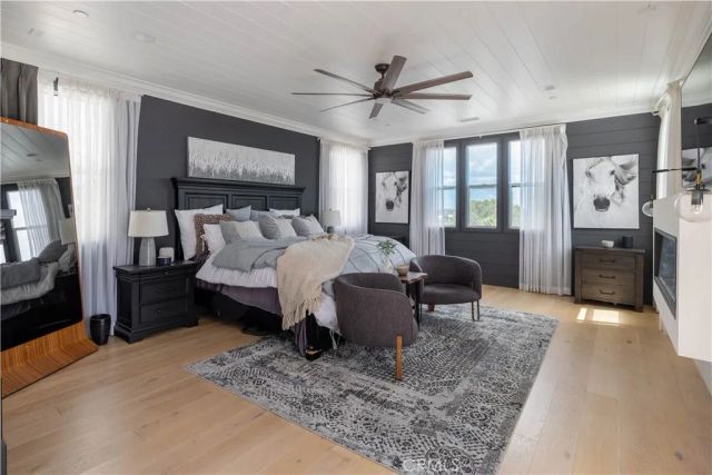 18806 Winnwood, Santa Ana, CA 92705