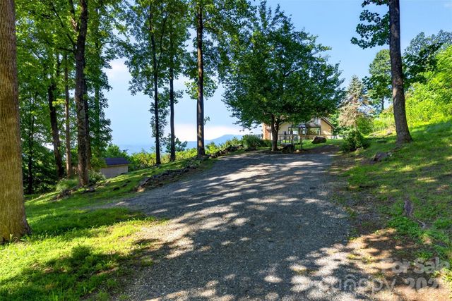370 Mountain Side Drive, Columbus, NC 28722