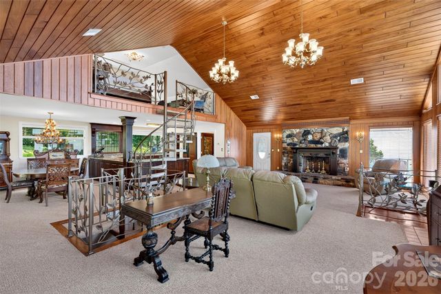370 Mountain Side Drive, Columbus, NC 28722