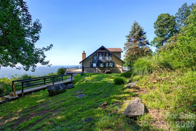 370 Mountain Side Drive, Columbus, NC 28722