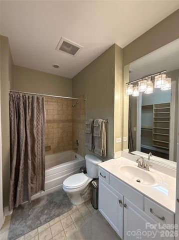 230 S Tryon Street 1002, Charlotte, NC 28202
