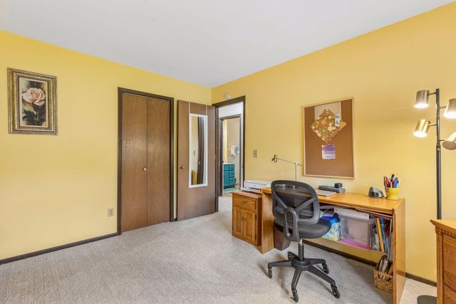 3170 Queensland Lane N, Plymouth, MN 55447