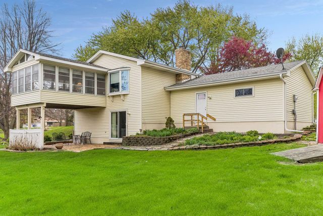 3170 Queensland Lane N, Plymouth, MN 55447