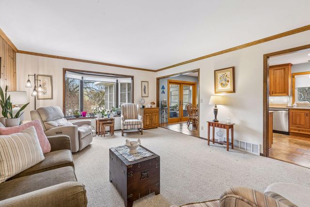 3170 Queensland Lane N, Plymouth, MN 55447