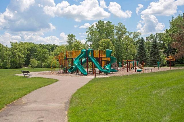 3170 Queensland Lane N, Plymouth, MN 55447