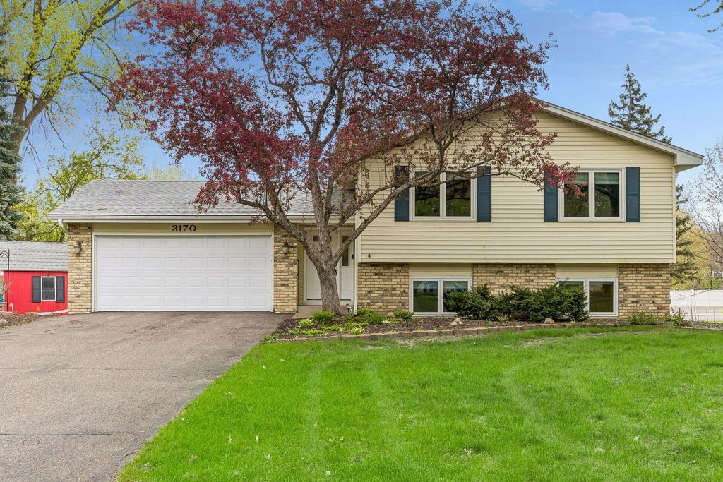 3170 Queensland Lane N, Plymouth, MN 55447