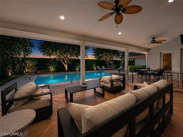 4083 Belair LN, Naples, FL 34103