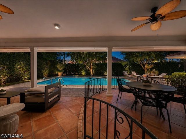 4083 Belair LN, Naples, FL 34103