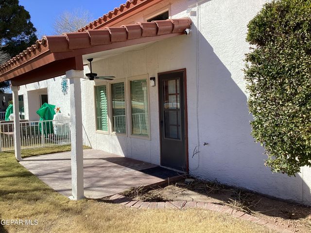 106 BERNICE Place, Santa Teresa, NM 88008