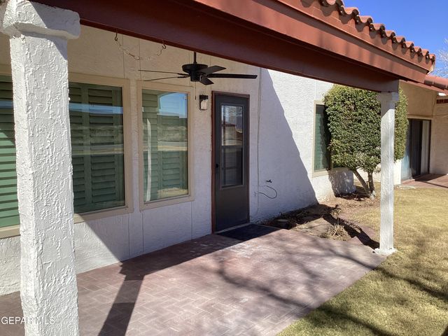 106 BERNICE Place, Santa Teresa, NM 88008