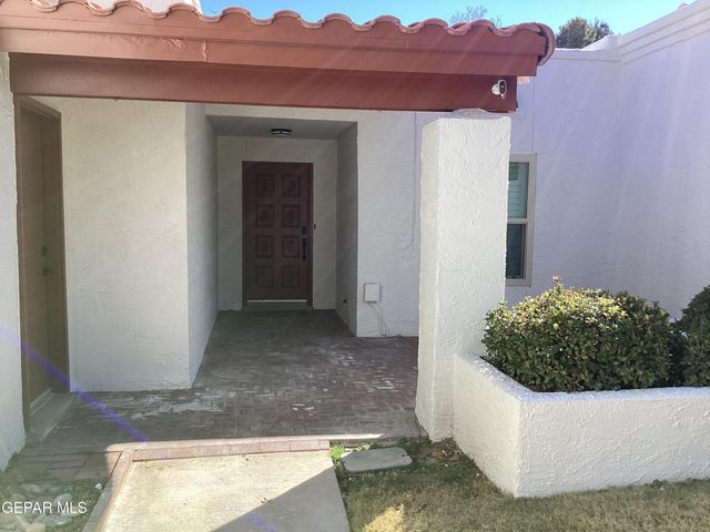 106 BERNICE Place, Santa Teresa, NM 88008