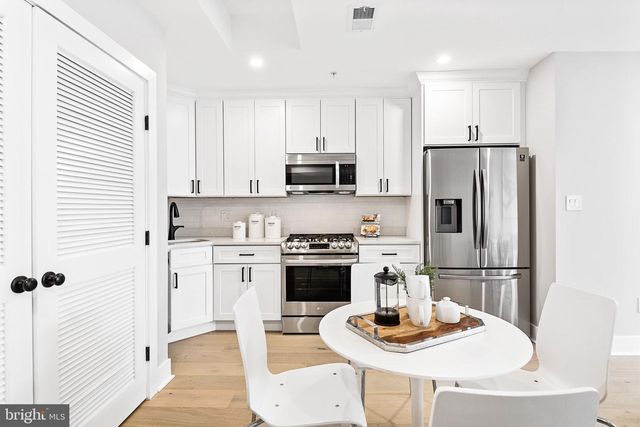 1013 17TH PL NE #1, Washington, DC 20002