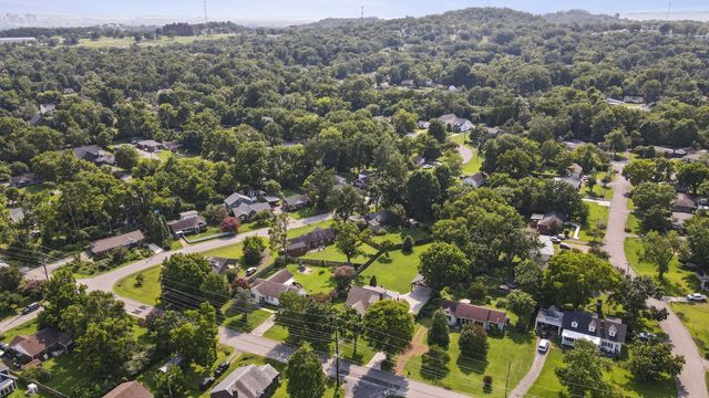 4201 Burrus St, Nashville, TN 37216