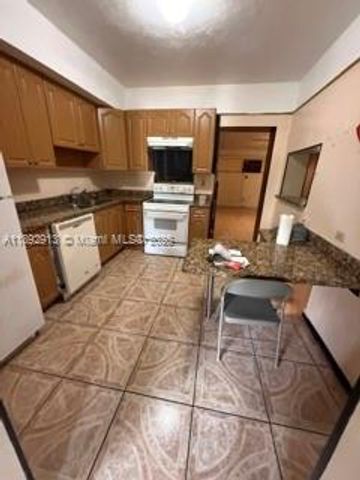 130 NW 124th St, North Miami, FL 33168