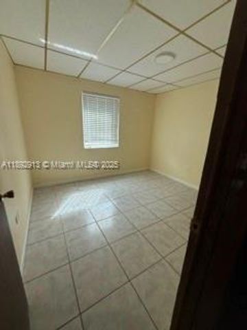 130 NW 124th St, North Miami, FL 33168