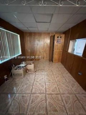 130 NW 124th St, North Miami, FL 33168