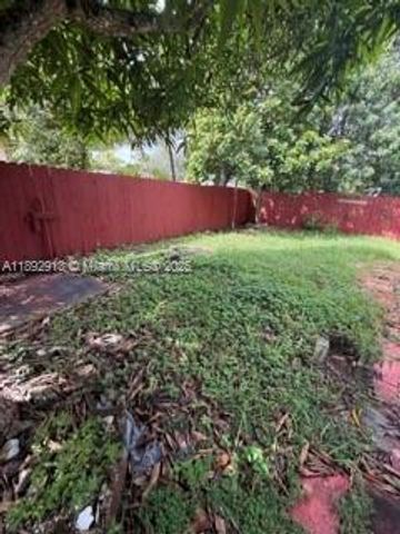 130 NW 124th St, North Miami, FL 33168