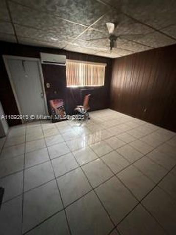 130 NW 124th St, North Miami, FL 33168