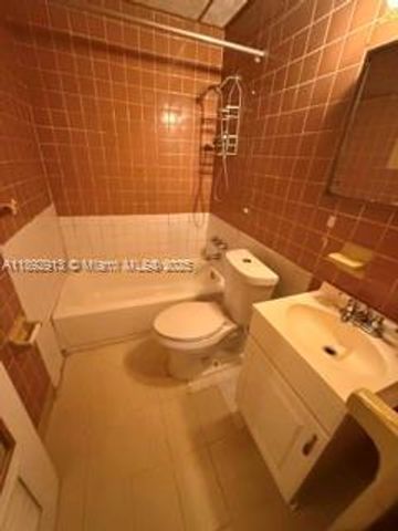 130 NW 124th St, North Miami, FL 33168