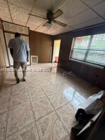 130 NW 124th St, North Miami, FL 33168