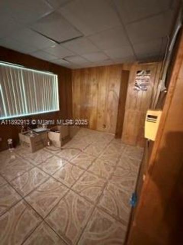 130 NW 124th St, North Miami, FL 33168