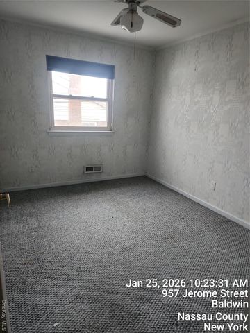 957 Jerome Street, Baldwin Harbor, NY 11510