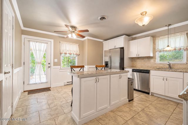 10 Lambeth Lane, Manchester, NJ 08759