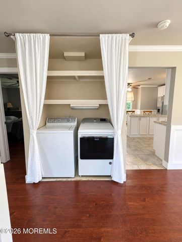 10 Lambeth Lane, Manchester, NJ 08759