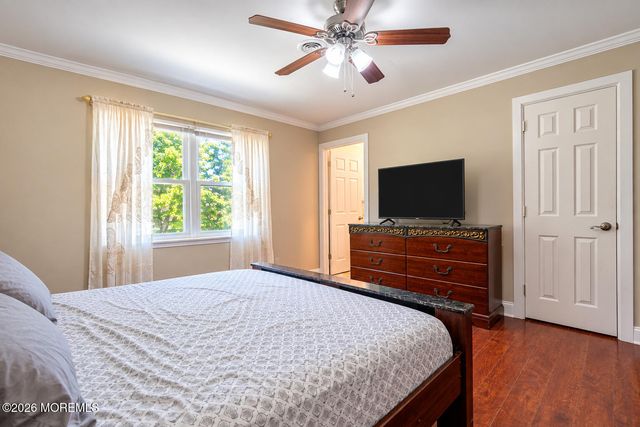 10 Lambeth Lane, Manchester, NJ 08759