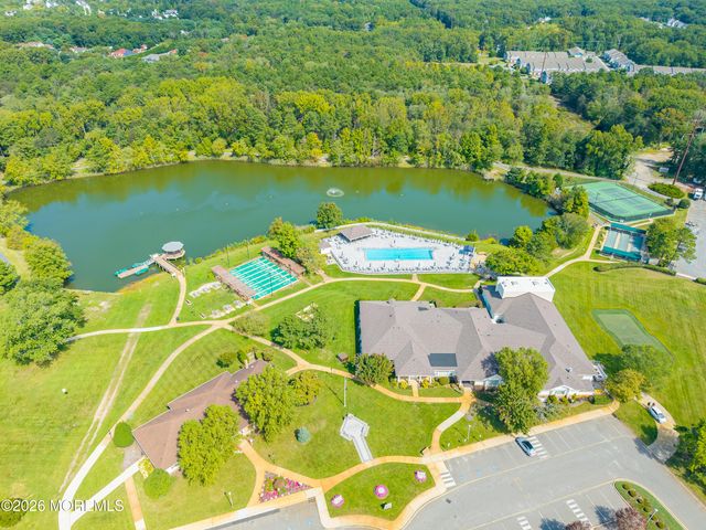 10 Lambeth Lane, Manchester, NJ 08759