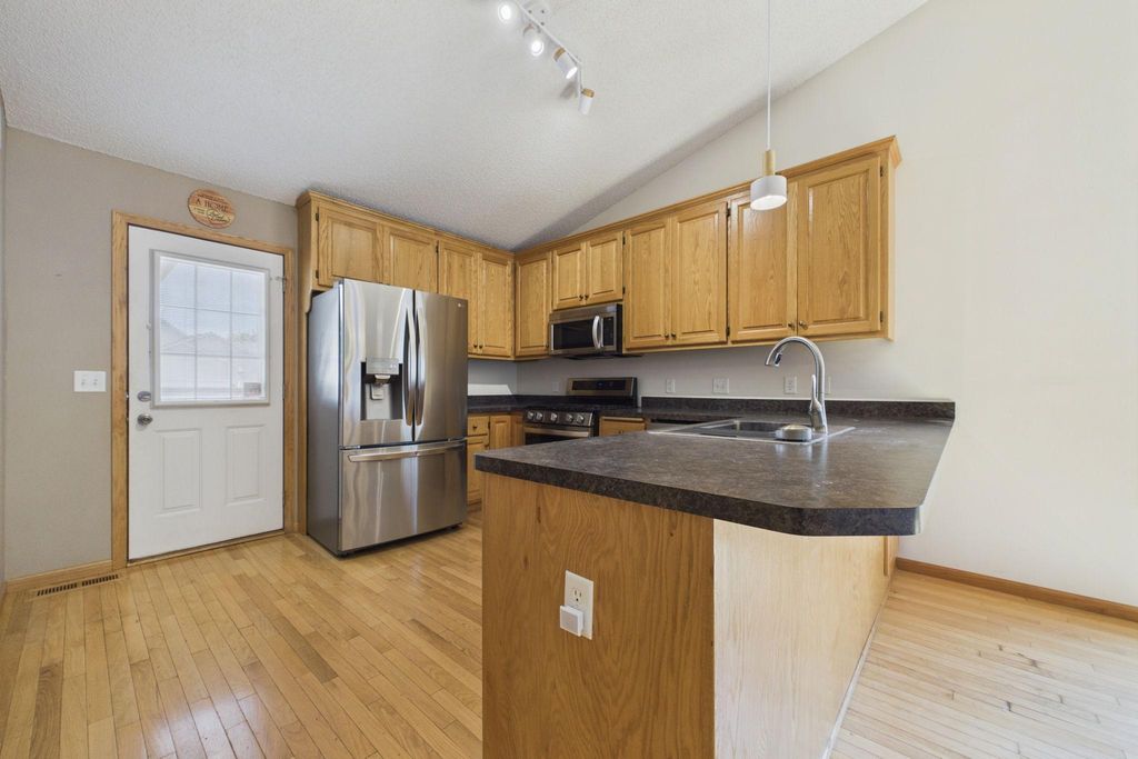 12125 Bataan Street NE, Blaine, MN 55449 — photo 5