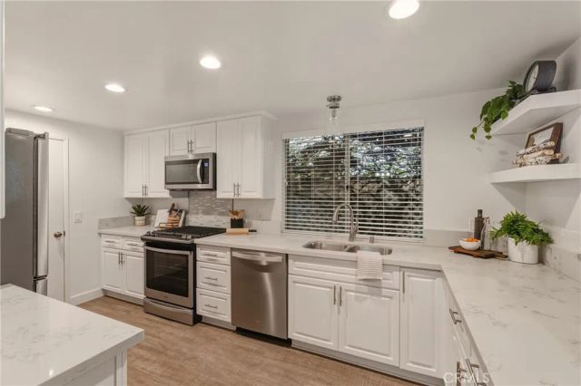 3922 Kitten Circle, Huntington Beach, CA 92649