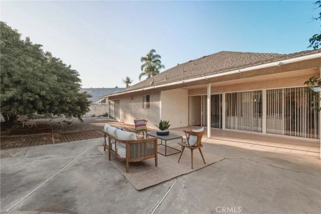 3922 Kitten Circle, Huntington Beach, CA 92649