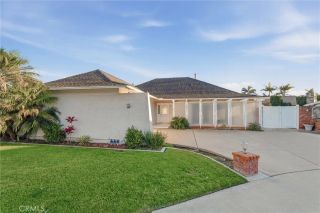 3922 Kitten Circle, Huntington Beach, CA 92649