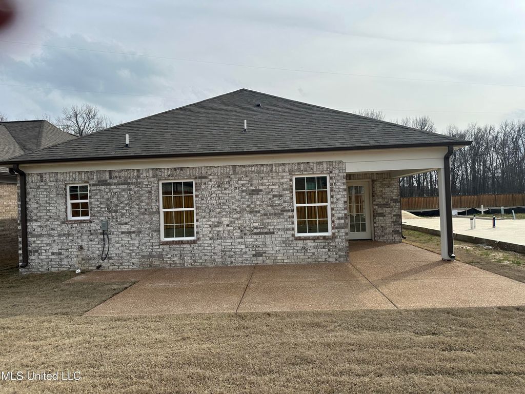 266 Country Garden Drive, Southaven, MS 38671 — photo 2