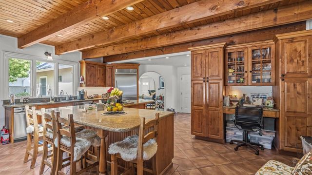 157 Deepstone Dr, San Rafael, CA 94903