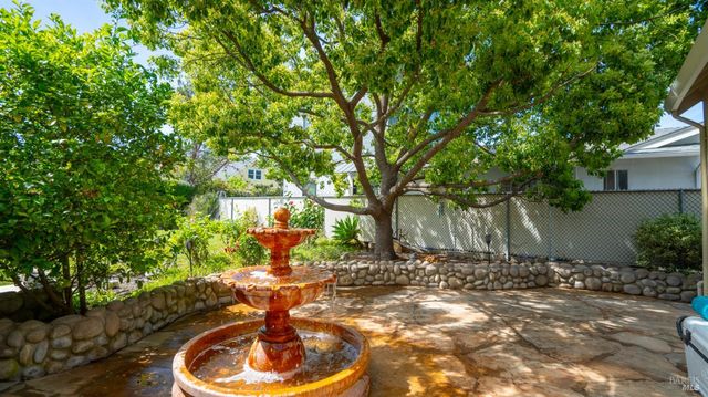 157 Deepstone Dr, San Rafael, CA 94903