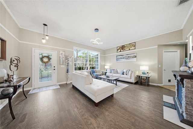 2009 RIVER PARK COURT, Valrico, FL 33596
