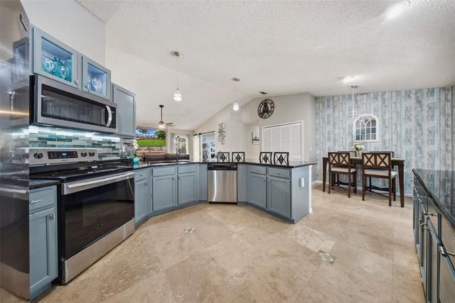 2009 RIVER PARK COURT, Valrico, FL 33596