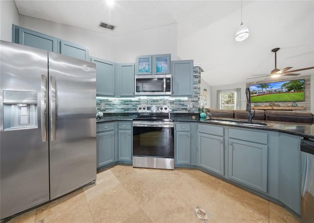2009 RIVER PARK COURT, Valrico, FL 33596