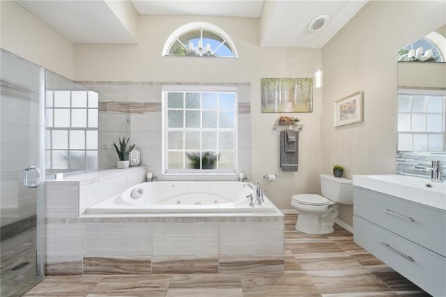 2009 RIVER PARK COURT, Valrico, FL 33596