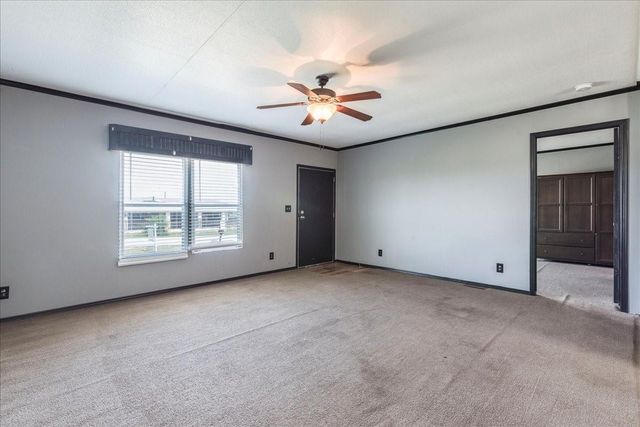 964 Railyard DR, Kyle, TX 78640
