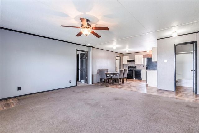 964 Railyard DR, Kyle, TX 78640