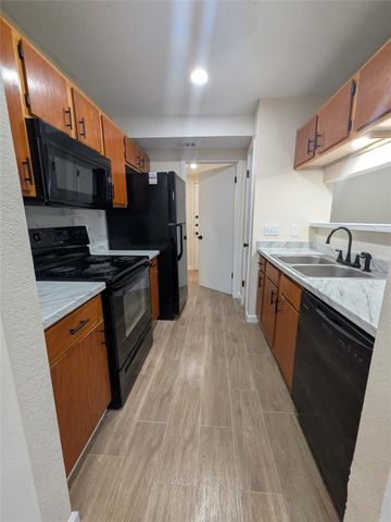 13303 Lyndhurst ST B, Austin, TX 78729