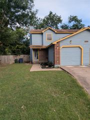 13303 Lyndhurst ST B, Austin, TX 78729