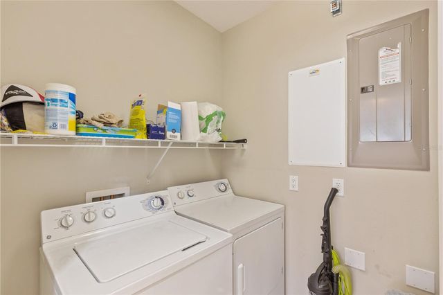 5650 SIMONTON STREET, Bradenton, FL 34203