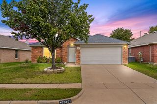 10401 Lake Park Drive, Fort Worth, TX 76053
