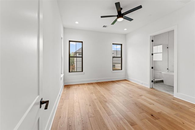 515 E 4th Street, Houston, TX 77007
